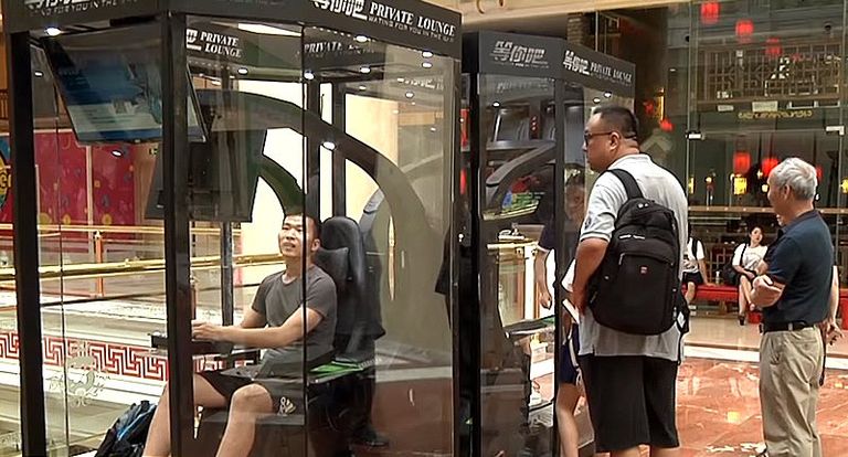 الرجال يصابون بالملل بعد 26 دقيقة فقط من التسوق