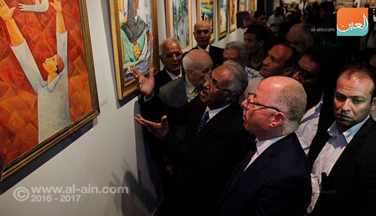 المعرض يضم أعمالاً فنية يعكس طبيعة الحياة "السيناوية" في مصر