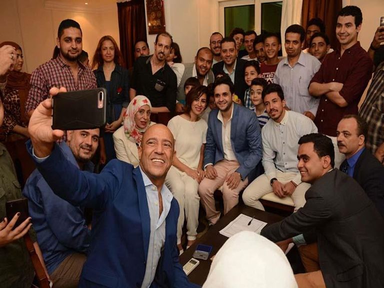 مصطفى خاطر وعروسه