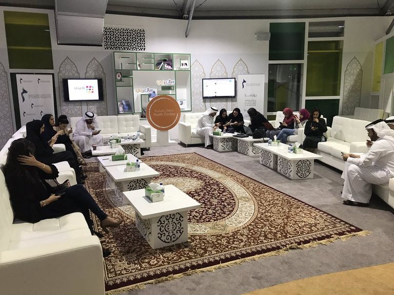 النقاش تمحور حول دور الشباب في جعل لغتنا العربية لغة العلوم والمعرفة