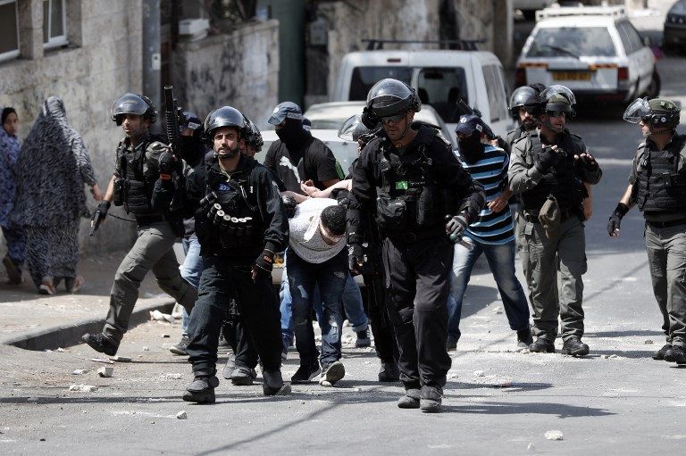 مواجهات بين جيش الاحتلال والمصلين (الفرنسية)