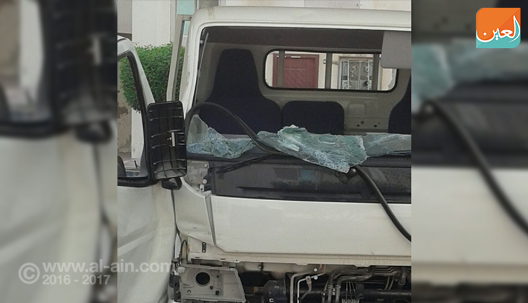 آثار احتجاجات العمال على واجهة الحافلات