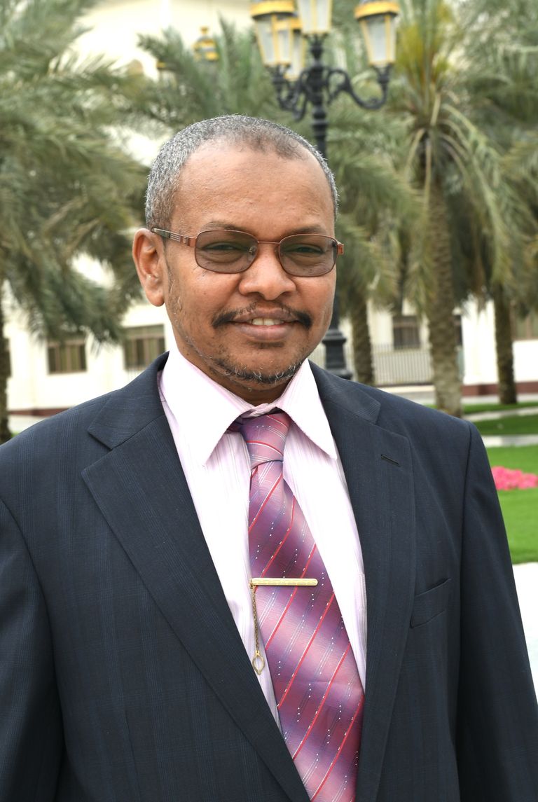 شعار مراكز التنمية الأسرية في الشارقة