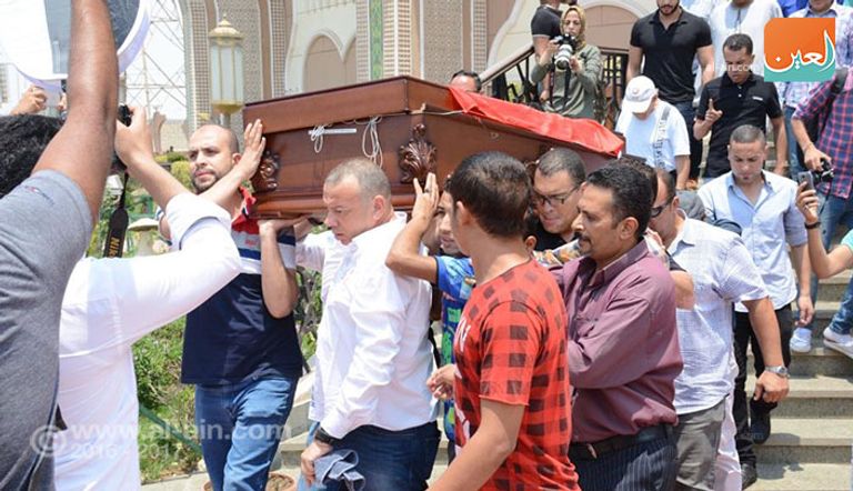 تشييع جنازة الفنان عمرو سمير من مسجد الشرطة بأكتوبر