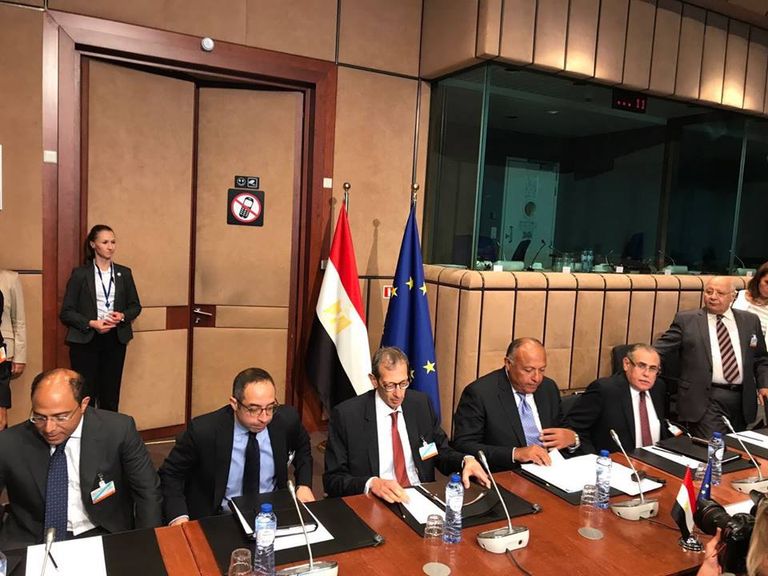 جانب من اجتماع شكري مع ممثلي الاتحاد الأوروبي