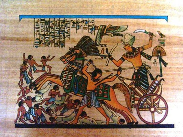 صورة من لحظة انفجار السيارة المفخخة بعد دهسها بدبابة الجيش المصري