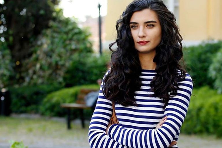 فنانون مرشحون في قائمة أجمل 100 وجه لعام 2017