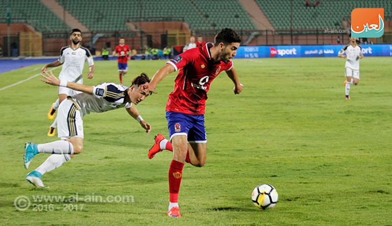 الأهلي يهزم الوحدة
