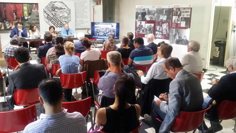 جانب من المؤتمر الصحفي لمناقشة أوضاع حقوق الإنسان في إيران