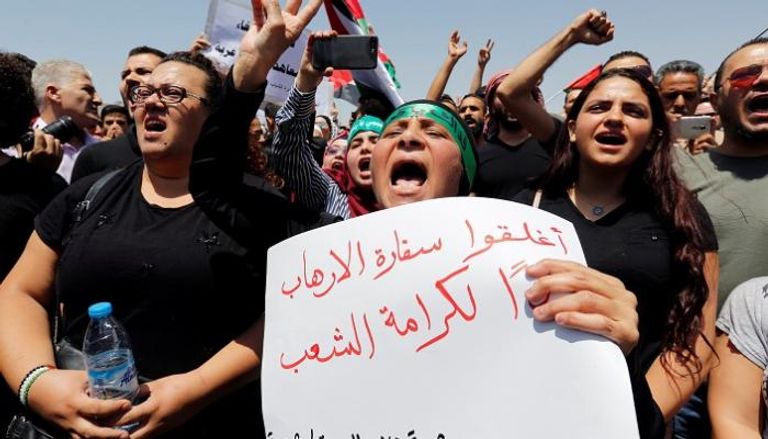 حادثة السفارة تثير الاحتجاجات الشعبية فى الأردن - رويترز