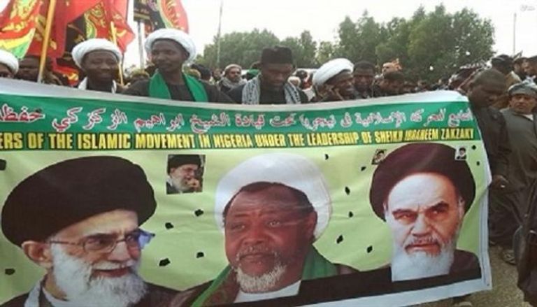 مسيرة لأتباع الخميني في نيجيريا تعلن ولاءها لإيران
