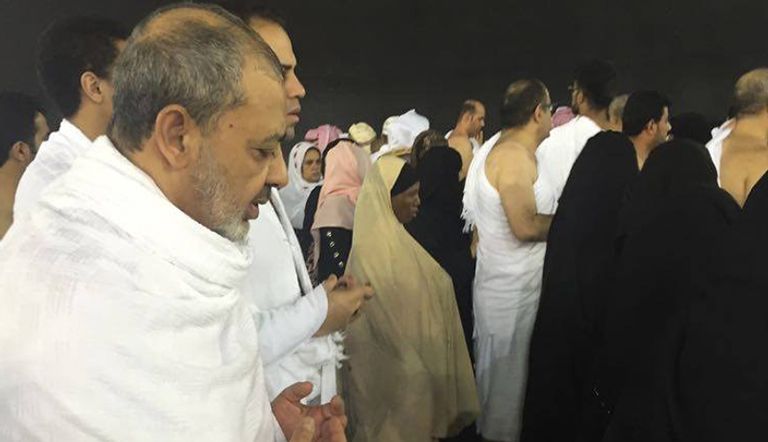 ِشيخ الأزهر أثناء تأدية مناسك العمرة