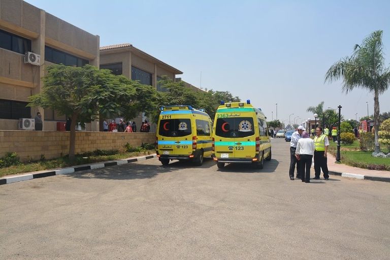 مشهد من التجربة بمطار القاهرة