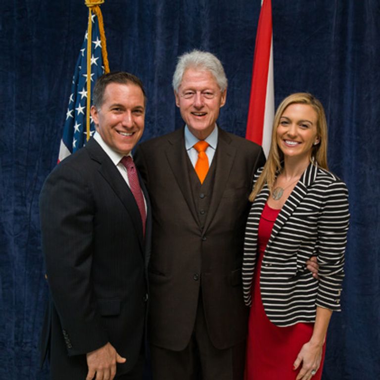 "سيلفي" ترامب تسبب في انفصال لين وزوجها