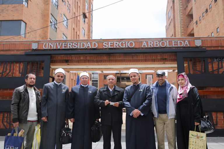 قافلة حكماء المسلمين تبدأ فعالياتها في كولومبيا