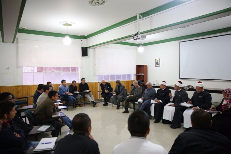 قافلة حكماء المسلمين تبدأ فعالياتها في كولومبيا