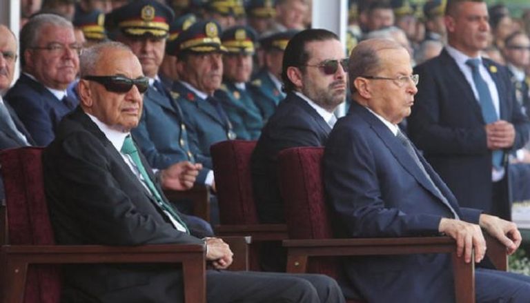 الرئيس اللبناني أثناء الاحتفال بعيد الجيش