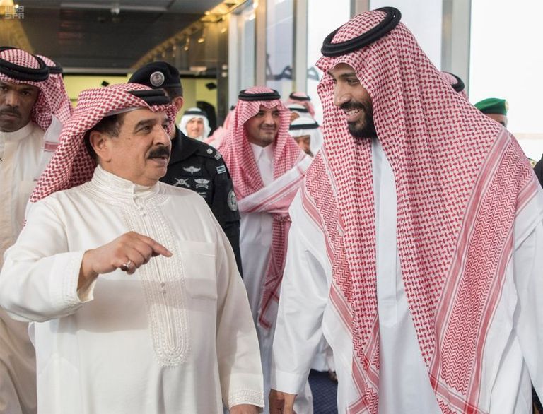 محمد بن سلمان يستقبل ملك البحرين