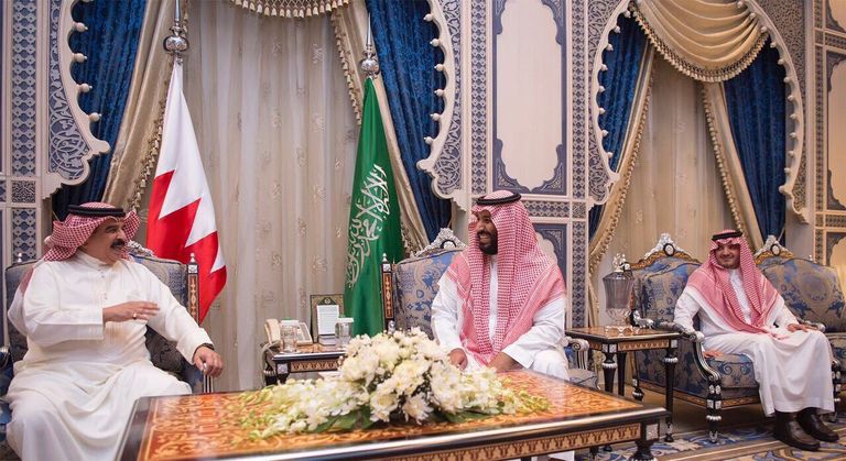 محمد بن سلمان يستقبل ملك البحرين