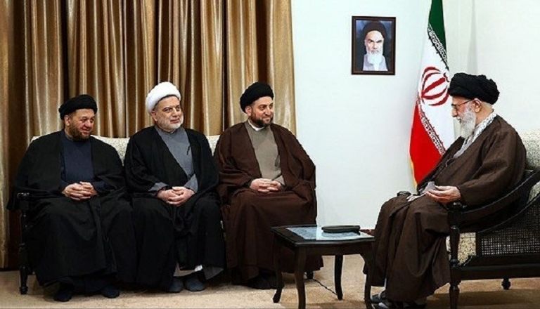 مقتدى الصدر وعمار الحكيم في مؤتمر مشترك