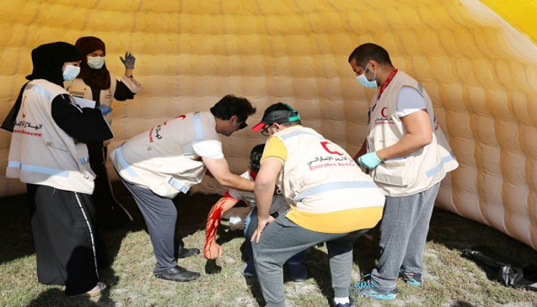 جانب من الدورات التدريبية للهلال الأحمر الإماراتي