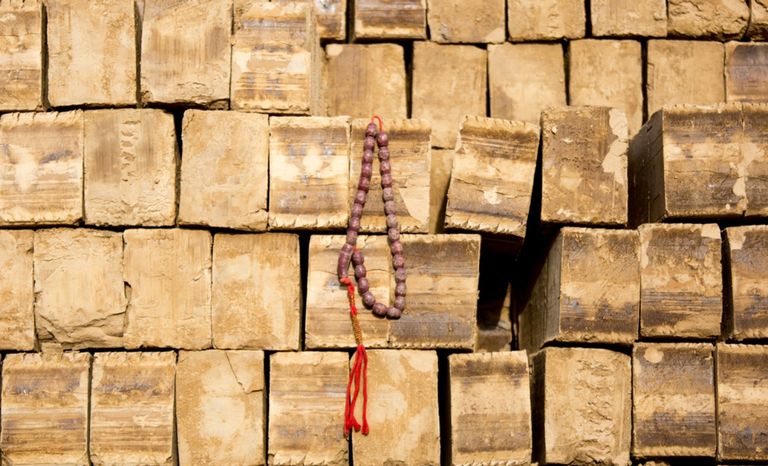 صورة لأحد الأطفال في قمائن الطوب في إيران