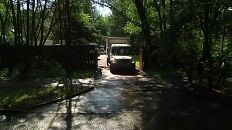 مجمع الاستجمام بعد إخلائه - رويترز