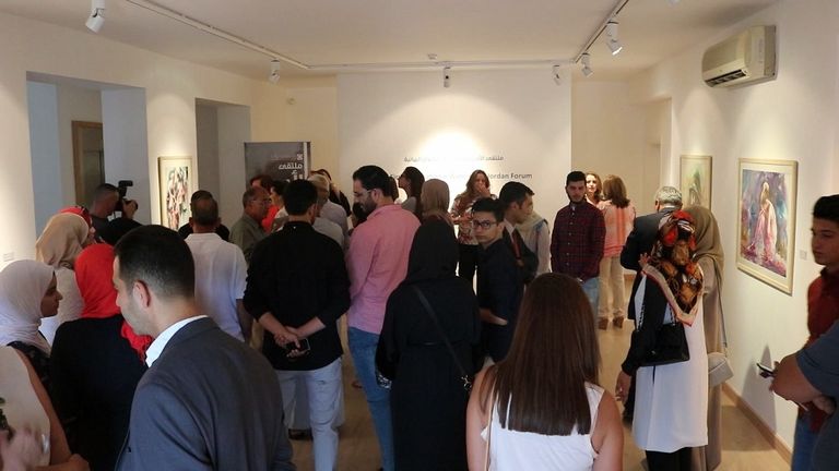 يشارك فيه 120 فنانا من 26 دولة عربية وأجنبية