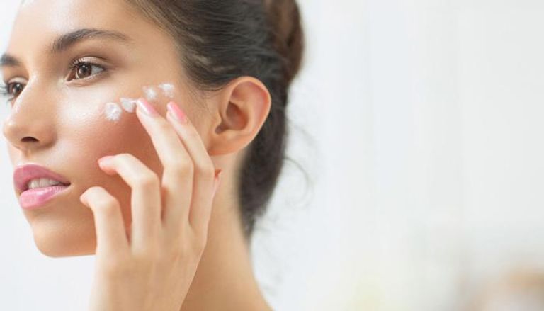 7 نصائح لحماية بشرتكِ من أشعة الشمس 