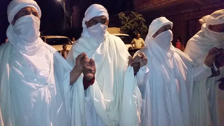 "الرَّحَّابَة" و"البَارودْ".. توابل الأعراس الجزائرية الأصيلة