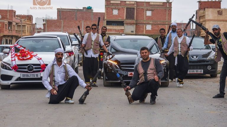 "الرَّحَّابَة" و"البَارودْ".. توابل الأعراس الجزائرية الأصيلة