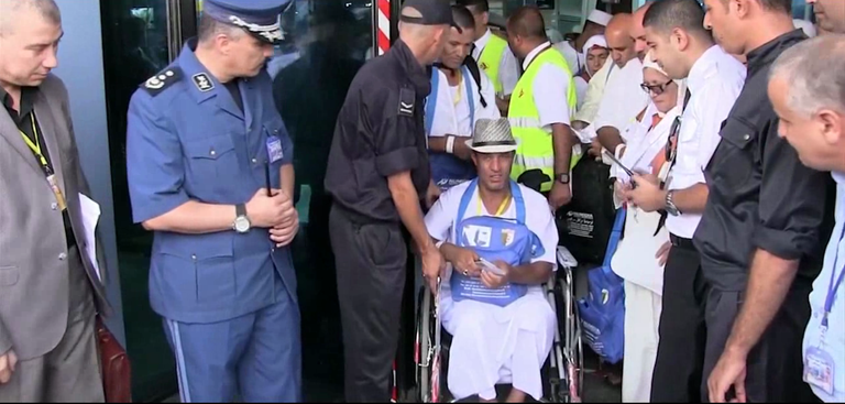 حجاج الجزائر "يُزفون" إلى البقاع المقدسة بالولائم والزغاريد