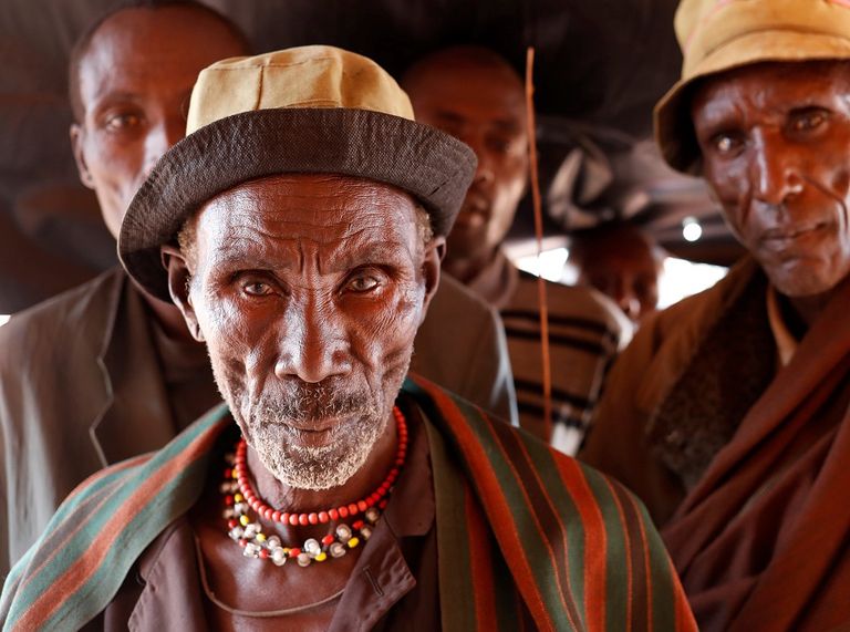 كينية تدلى بصوتها في انتخابات الرئاسة