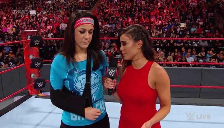 بايلي تعلن عن إصابتها