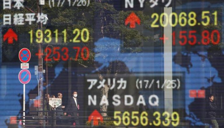 الأسهم اليابانية تنخفض لأدنى مستوى منذ مايو