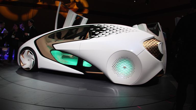 سيارة تويوتا ذاتية القيادة "كونسبت آي"