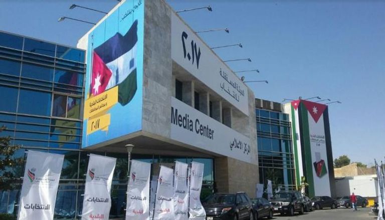الأردنيون ينتخبون ممثليهم في البلديات ومجالس المحافظات