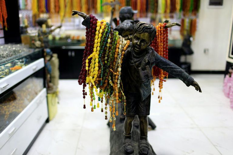 السبح تجارة رائجة في سوق الحراج ببغداد