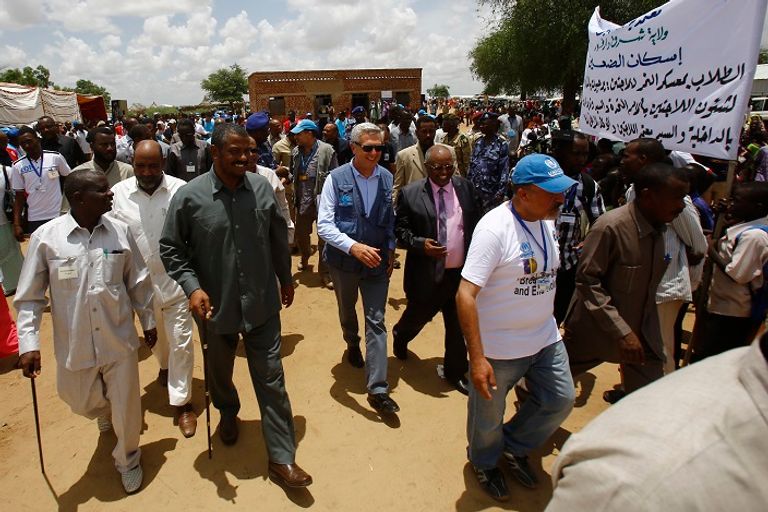 فيليبو جراندي خلال جولته بمخيم لاجئي جنوب السودان