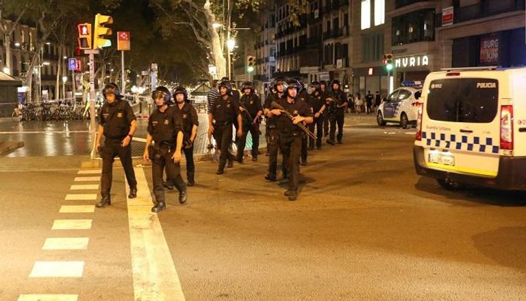 الشرطة في برشلونة