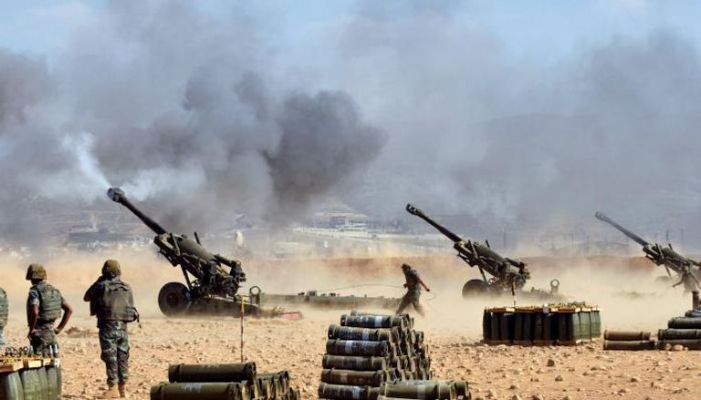 الجيش اللبناني يقصف مواقع داعش على الحدود- رويترز