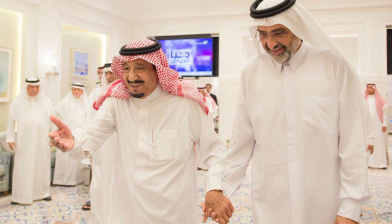 استقبال العاهل السعودي للشيخ عبدالله بن علي آل ثاني
