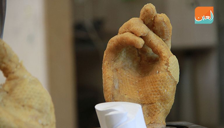 شمع العسل يجسد معاناة الفلسطينيين في غزة‎