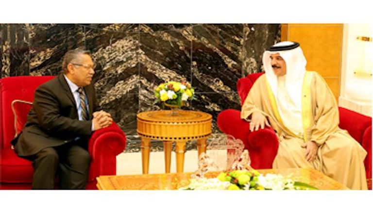 ملك البحرين يلتقي رئيس الوزراء اليمني