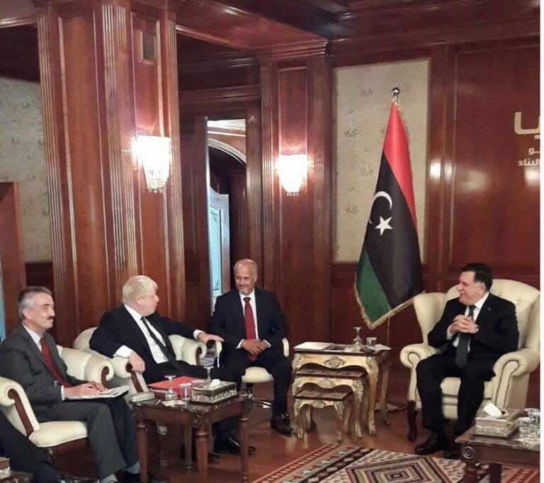 المشير حفتر وجونسون