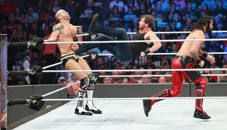 سيث رولينز ودين أمبروز بعد الفوز