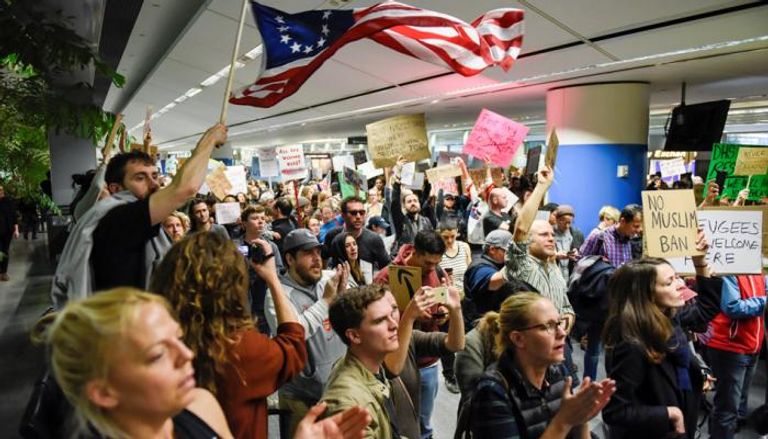 احتجاجات سابقة ضد قرارات ترامب بشأن الهجرة فى سان فرانسيسكو (رويترز)