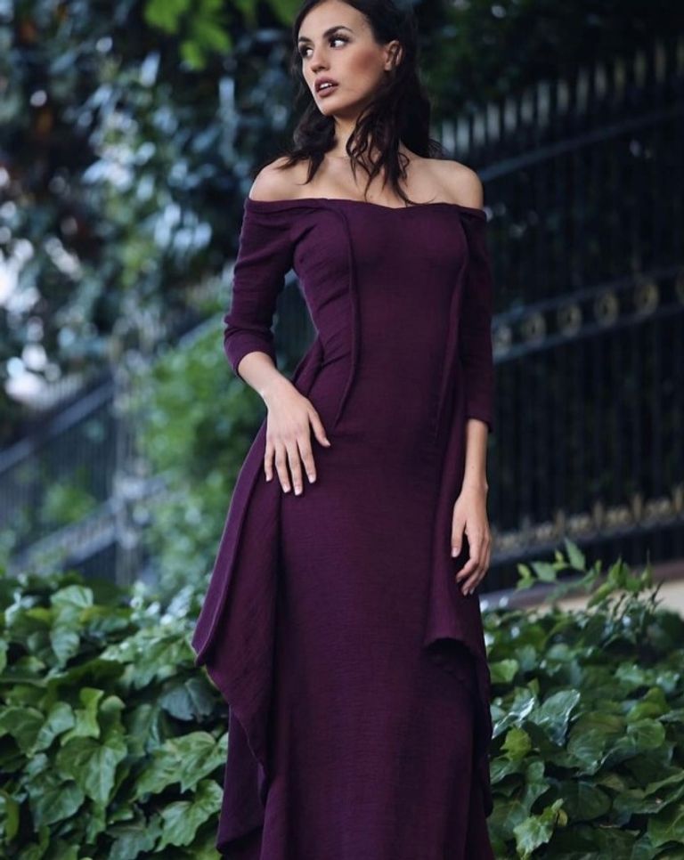 فستان للمصممة السعودية إيمان العجلان 