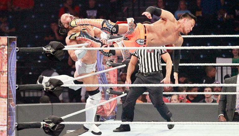 نيفيل بعد استعادة البطولة