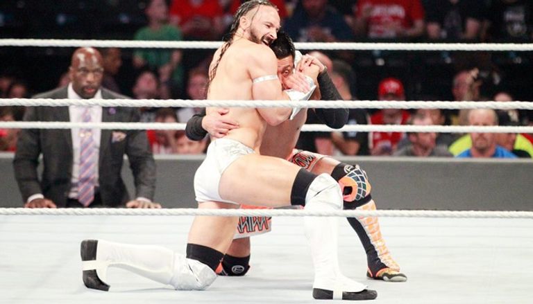 نيفيل بعد استعادة البطولة